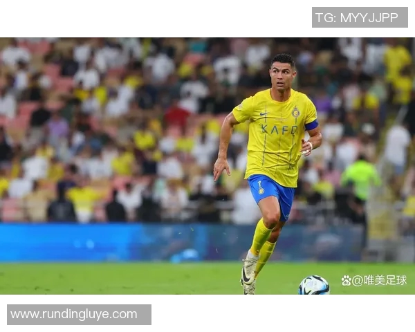 足球明星潮流电脑壁纸精选尽显球场风采与时尚魅力