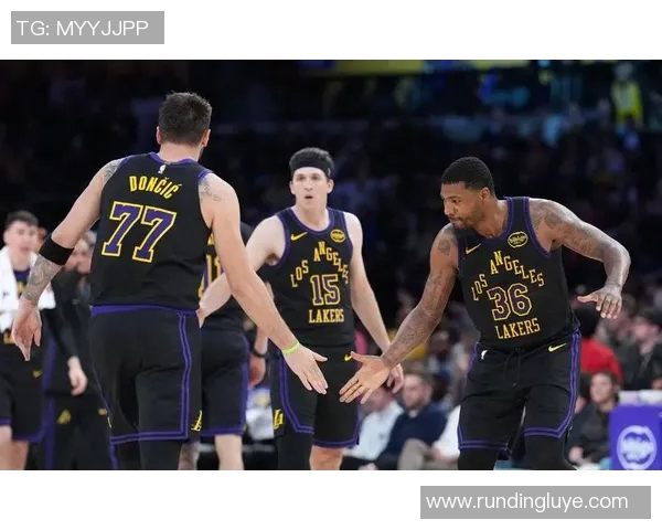 湖人对阵黄蜂精彩回放12月16日比赛全程录像分析与亮点集锦